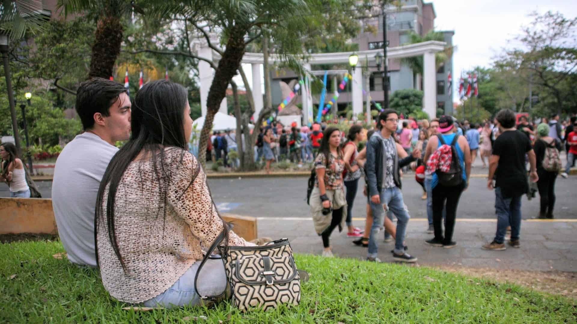 Adjusting to Life in Costa Rica Cultural Differences and Social Customs