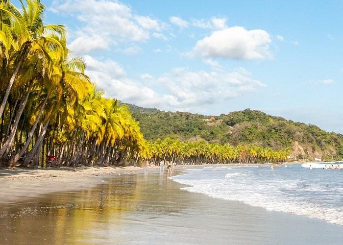 The Best Beaches in Costa Rica for Strolling, Sunbathing, and Relaxation